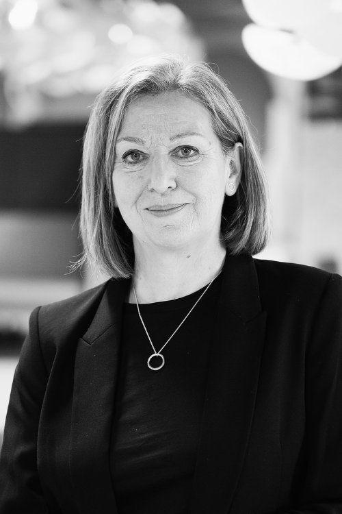 Professor Emma Hunt